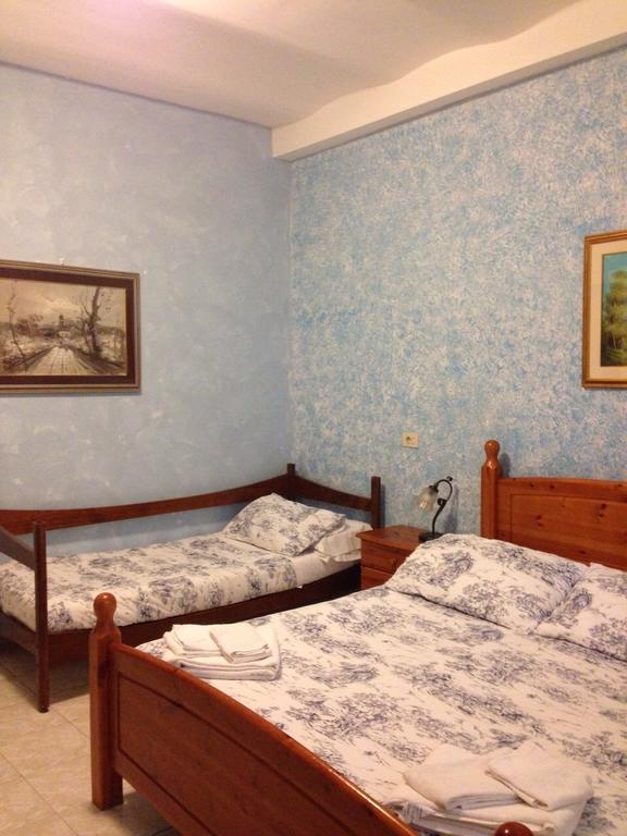 B & B Leonard Acqui Rome Bagian luar foto