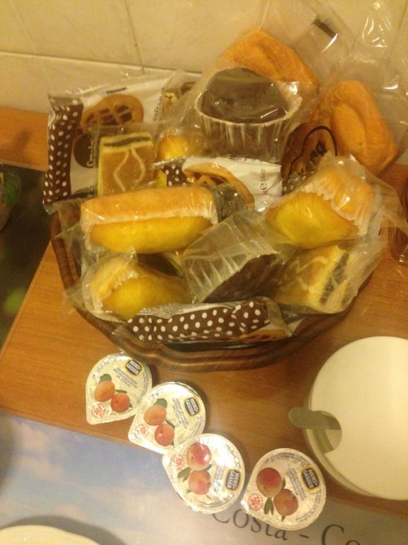 B & B Leonard Acqui Rome Ruang foto